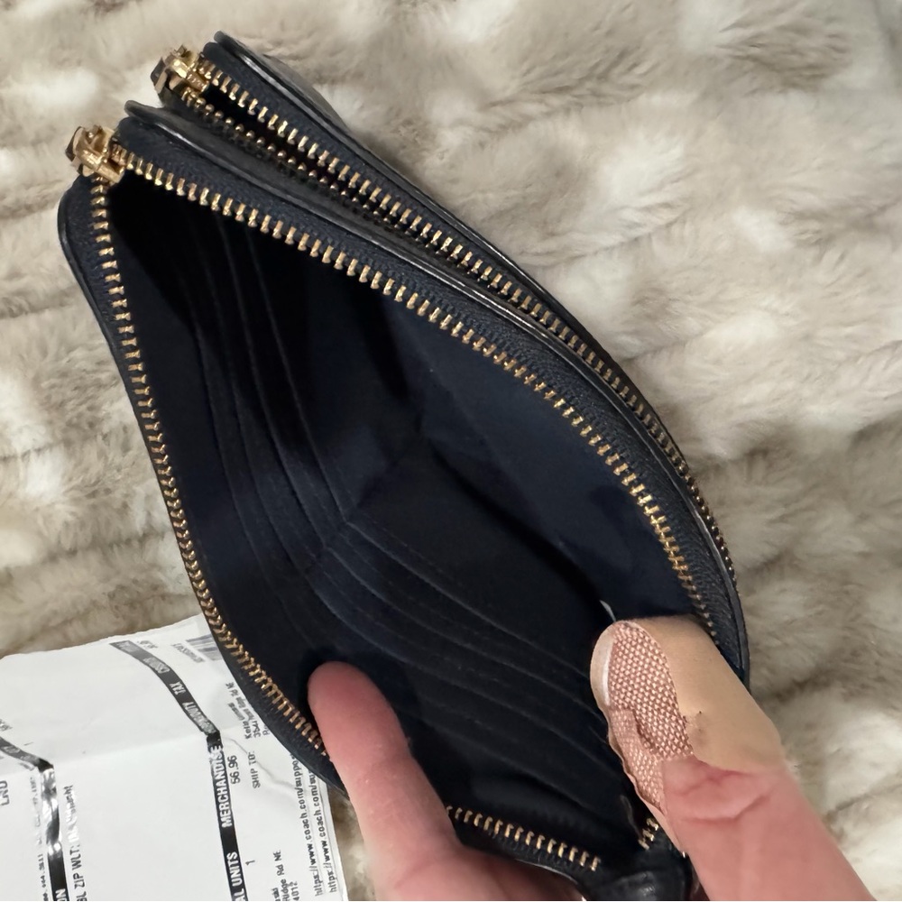 Coach Navy Leather Wristlet/Double Wallet - Picture 3 of 3